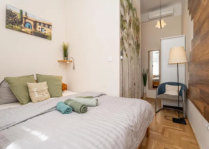 Acacia Private Rooms & Studios Budapest